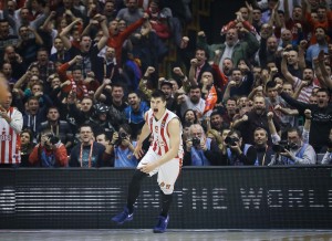 EVROLIGA, TOP 10 POTEZA: ‘Plejmejker’ Raduljica i pobednički let Luke Mitrovića (VIDEO)