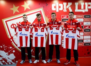 PRŠTE POTPISI NA MARAKANI: Zvezda predstavila četvoricu novajlija, tu je onaj koji se dugo čekao! (FOTO)