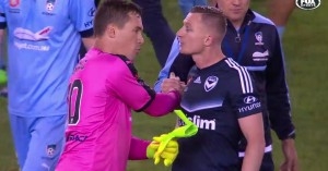 TRADICIONALNE ČARKE: Ovako to izgleda kada se nađu Srbin i Albanac (VIDEO)