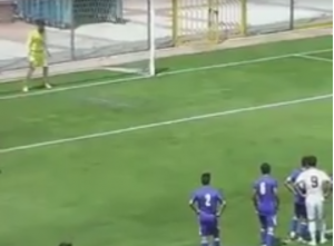 DA LI JE OVO MOGUĆE: Dobili smo najsmešniji gol ikada postignut iz penala (VIDEO)