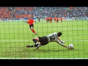 VREMEPLOV: Začarana mreža Frančeska Tolda, kao naplata za Mijatovu prečku iz 98′ (VIDEO)