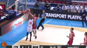 OSTAĆE MU TRAUME: Monstruozna blokada krila Zvezde (VIDEO)