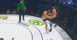 JEZIVO: Pogledajte kako je Rus u oktagonu nokautirao Hrvata (VIDEO)