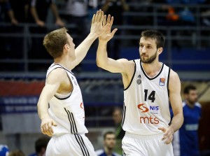 OBAVEŠTENJE ZA GROBARE: Promenjen dan odigravanja utakmice između Partizana i Vršca