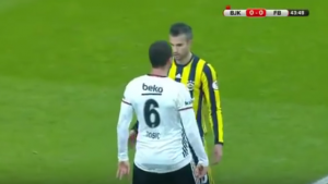 SRBIN IZVUKAO DEBLJI KRAJ: Objavljene kazne za Tošića i van Persija, Holanđanin može da slavi (VIDEO)