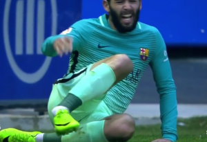 LEDI SE KRV U ŽILAMA: Jeziv prelom noge Aleiša Vidala, i to pri rezultatu 0:6! (VIDEO)