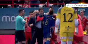 POTPUNO LUD FUTSAL MEČ: Rikardinjo pokazao magiju, a onda je čovek u odelu potegao pesnicu (VIDEO)