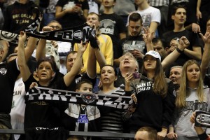 FIBA PONOVO ‘MUČI’ PARTIZAN: Da li se može odbiti ovakva novčana ponuda?
