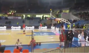 FLEŠ IZ NIŠA: Ispred dvorane Čair mirno, unutra se košarkaši zagrevaju, ali i navijači (VIDEO)