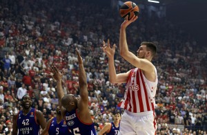 JUNAK MESECA: Kuzmić je bio najbolji u Evropi za mesec januar, a evo protiv kog Srbina ‘ne voli’ da igra (VIDEO)