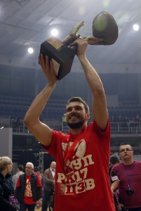 NEPREPOZNATLJIV: Transformacija Gudurića, kao da to nije onaj ‘mali’ od pre par godina (FOTO)