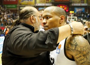 EUFORIJA NA MREŽAMA: Hečer već slavi titulu, i to u fudbalu! (FOTO)