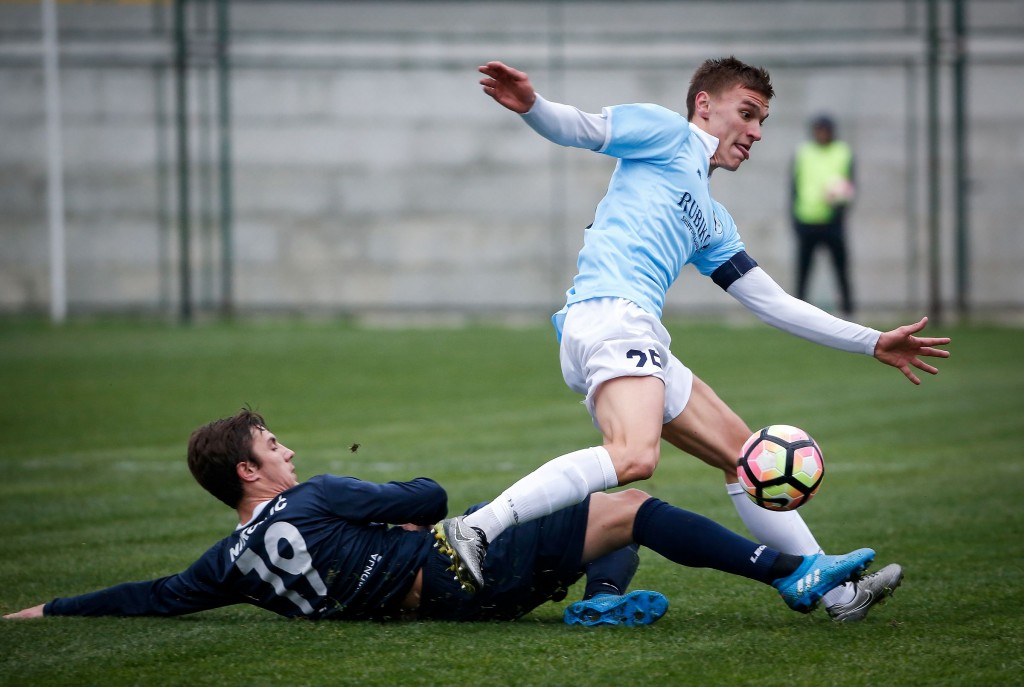 Nikola Maraš o nebu, plavoj boji i Radu