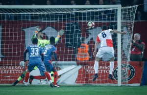 RAPSODIJA VOJVODINE: Grof ‘na tankom koncu’, Novosađani ‘razbijaju’ Zvezdu! (VIDEO) (FOTO)