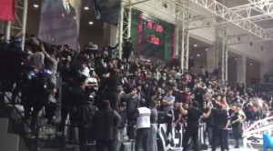 SUKOB TURAKA U LŠ: Veliki incidenti navijača Bešiktaša i Karšijake (VIDEO)