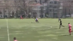 ONI OBEĆAVAJU: Akcija kadeta Crvene zvezde podseća na igru Barselone, a nema Ćavija, Inijeste i Mesija (VIDEO)