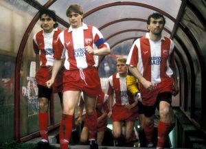 JEZIVE TVRDNJE POLICAJCA KOG JE NAPAO ZVONIMIR BOBAN: Navijači Dinama želeli da ubiju Piksija (FOTO) (VIDEO)