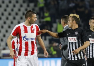 ZAGREVANJE ZA DERBI: Delije novom pesmom ‘pecnule’ Grobare (VIDEO)