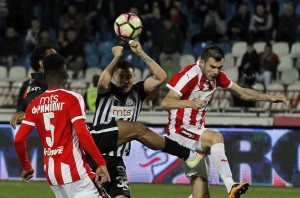 I DELIJE SE BUNE: Da li je Partizanov gol takođe neregularan? (VIDEO) (FOTO)