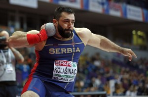 JOŠ SE OPORAVLJA OD OPERACIJE: Asmir Kolašinac uskoro punom parom ka Londonu