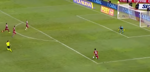 KAKVA LI NJIMA ŠANSA TREBA: Nekad ni četiri na jedan nije dovoljno za pogodak! (VIDEO)