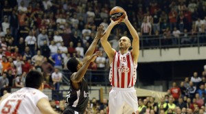 ‘ZVEKETE’: Rafalna paljba Simonovića i Gudurića za delirijum u Pioniru (VIDEO)