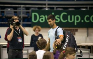 GOSPODIN SA VELIKIM SRCEM: Đoković obradovao pobednika tumora