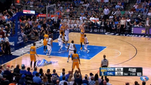 DOKTORIRAO TAJ POTEZ: Jokićev koš preko Novickog koji je iz Rika Karlajla izvukao – ‘Da li me ti to zezaš?’ (VIDEO)