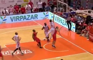 U SVOM STILU: Sjajna kontra i zakucavanje Dangubića (VIDEO)