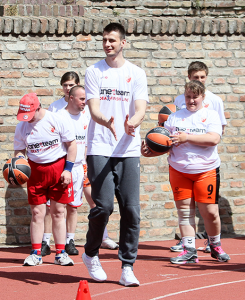 DANGUBIĆ AMBASADOR ‘ONE TEAM’ PROJEKTA: ‘Nije važno koliko puta padneš, moraš da ustaneš i nikad ne odustaneš’