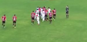 GLEDALI KANGU I EVERTONA: Opšta tuča u Makedoniji, pesničenje na derbiju Škendije i Vardara (VIDEO)