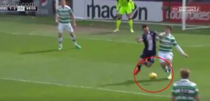 SUDIJSKA BRUKA: Arbitar oštetio Seltik za penal kao nikoga do sada, a ‘častio ih’ i crvenim (VIDEO)