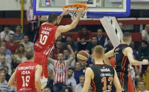 FOTOGALERIJA: Mršić komandovao ‘na kvarno’, ali Zvezdi niko ništa ne može kada se ‘Đenka’ ‘upali’