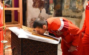 CRVENO-BELI HUMANITARCI: Novac prikupljen u utakmici uručen porodilištima (VIDEO)