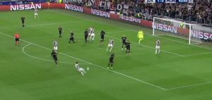 BOMBAAAAA: Alveš golčinom ‘ošamutio’ Subašića (VIDEO)