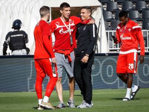 SVE ĆE DA PRŠTI: Ofanzivne postave Đurovskog i Nikolića, Zvezdino iznenađenje u poslednji čas (SASTAVI)