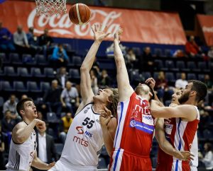 FOTO-UBOD: Rastao se sa Partizanom, ali nije mogao da ode bez pozdrava (FOTO)