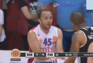 FAUL ILI NE: ‘Malina’ je bio besan na sudije, čak je i Hečera ubeđivao da prizna prekršaj (VIDEO)