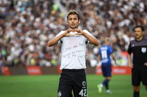 STIGAO ĐUKIĆ, OGLASIO SE LEONARDO: Misteriozna poruka iz aviona (FOTO) (VIDEO)