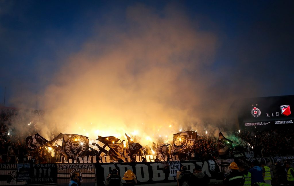 GROBARI PRKOSE SUSPENZIJI: Navijači Partizana pozivaju na subotnju žurku u Humskoj!