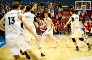 NOVI ODLAZAK: Još jedan bitan igrač napustio crno-bele (VIDEO)