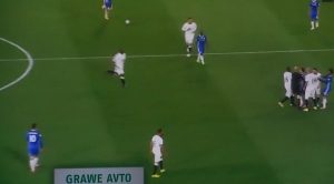 PREMIJER LIGA: Sprečen skandal na kraju, Čelsi overio titulu pobedom (VIDEO)