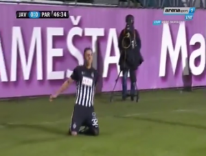 PONOVO GOL ‘IZ SVLAČIONICE’: Partizan se pretplatio na rane golove – vodi u Ivanjici! (VIDEO)