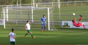 AUTOGOL ZA PUŠKAŠA: Spektakularan pogodak koji je strelcu doneo glavobolju umesto radosti ! (VIDEO)