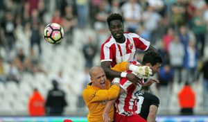 DRUGI UGAO SPORNOG DETALJA: Pogledajte i procenite sami da li je Zvezda oštećena za penal (VIDEO)