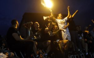 GROBARI, OVO JE ZA VAS: Da li je ovo poslednja ‘Instagram poruka’ Leonarda, radio i ‘gugl translejt’ (FOTO)