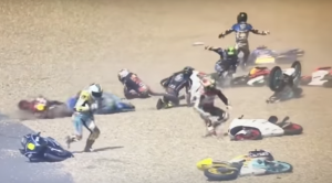 INCIDENT NA TRCI U LE MANU: Polovina vozača završilo van staze (VDIEO)