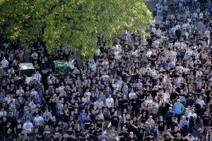 PODRŠKA KOŠARKAŠA: Džikićevi puleni zajedno pevaju sa Grobarima u Humskoj (VIDEO)