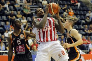 FOTO-UBOD: Pored Simona i Tompsona neće moći (FOTO)