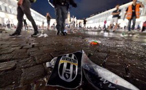 JEZIVO: Poražavajuće slike i snimci iz Torina koji izazivaju nevericu i bes (FOTO) (VIDEO)